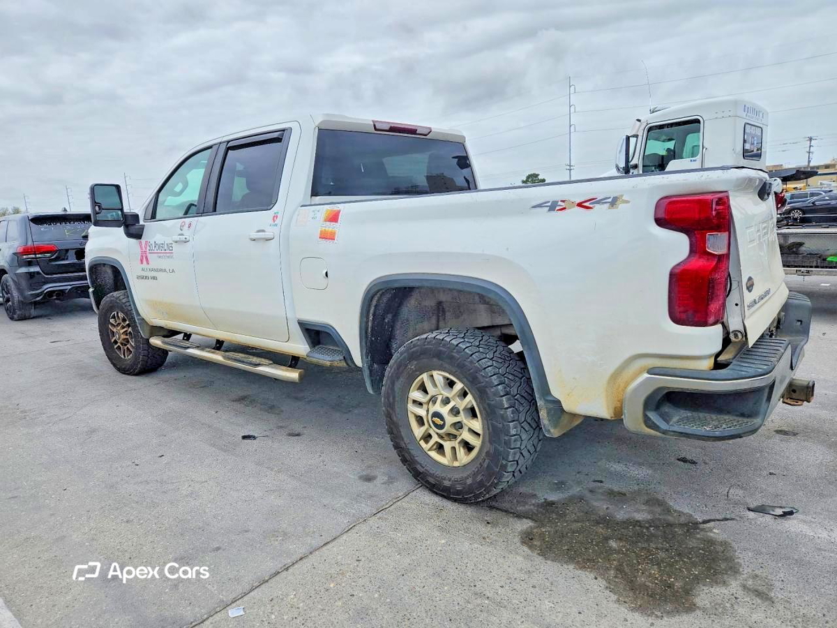 Chevrolet Silverado 2021