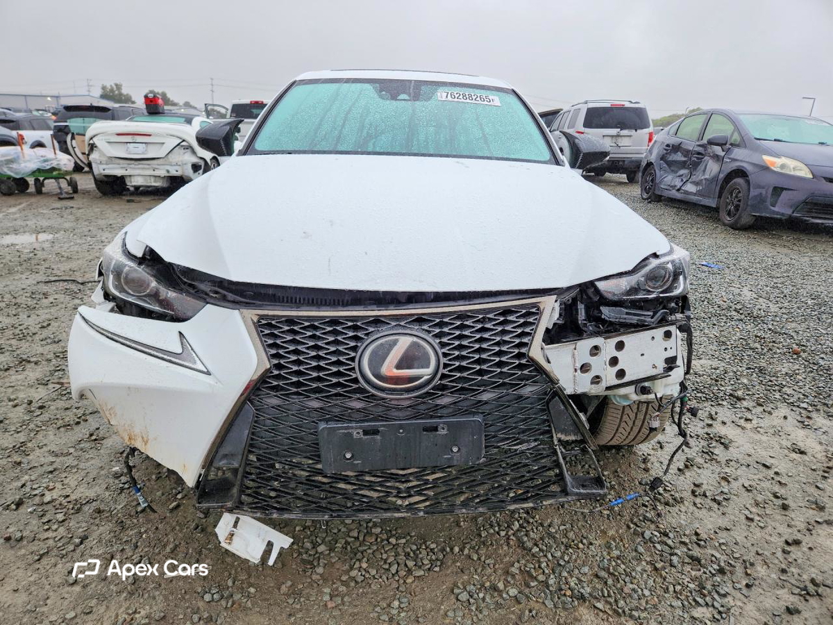 Lexus IS 2018