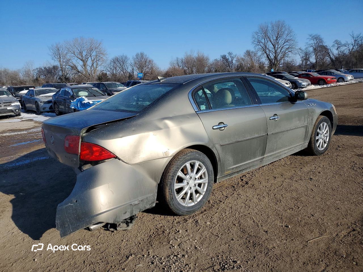 Buick Lucerne 2011