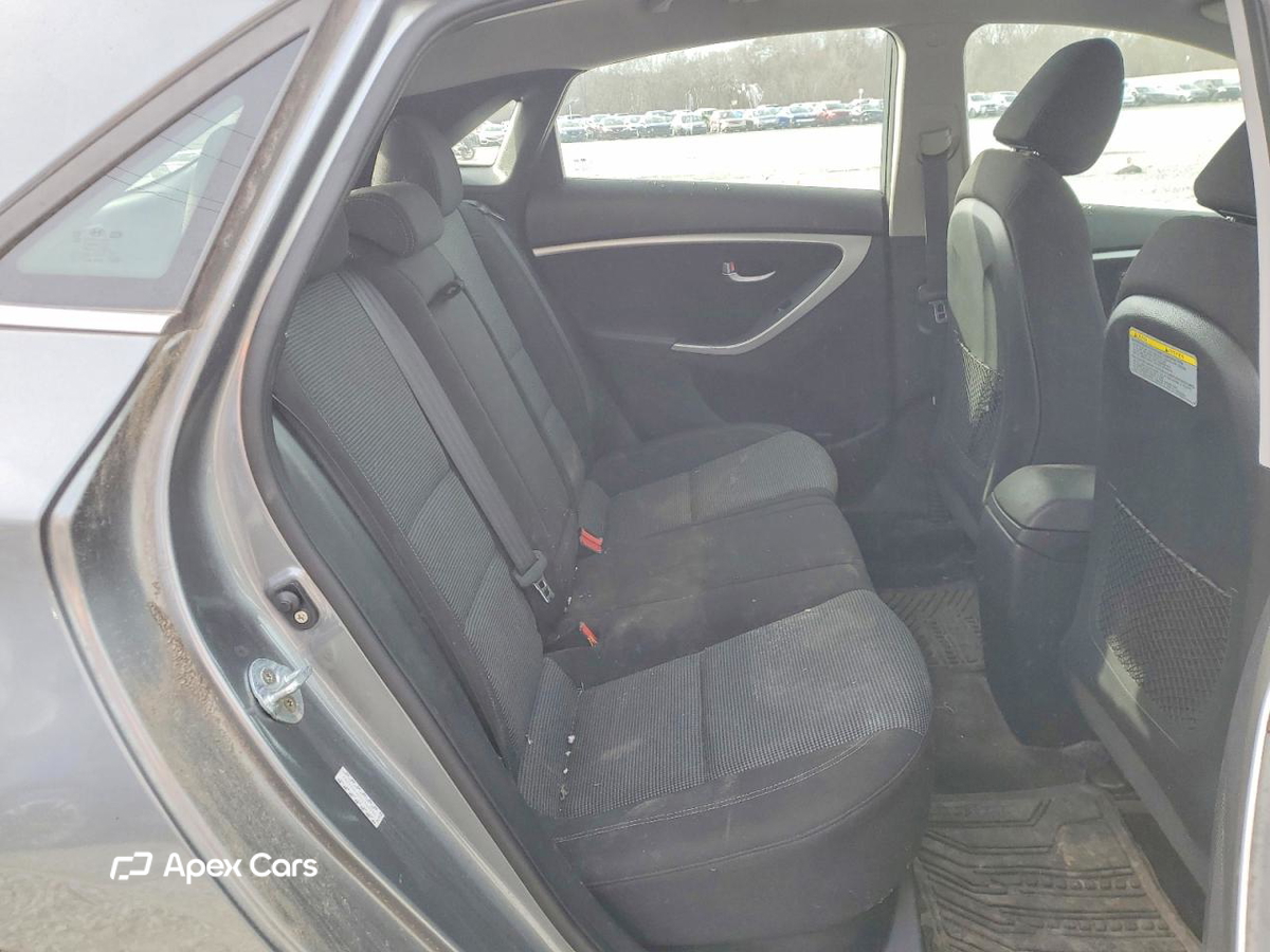 Hyundai Elantra 2016