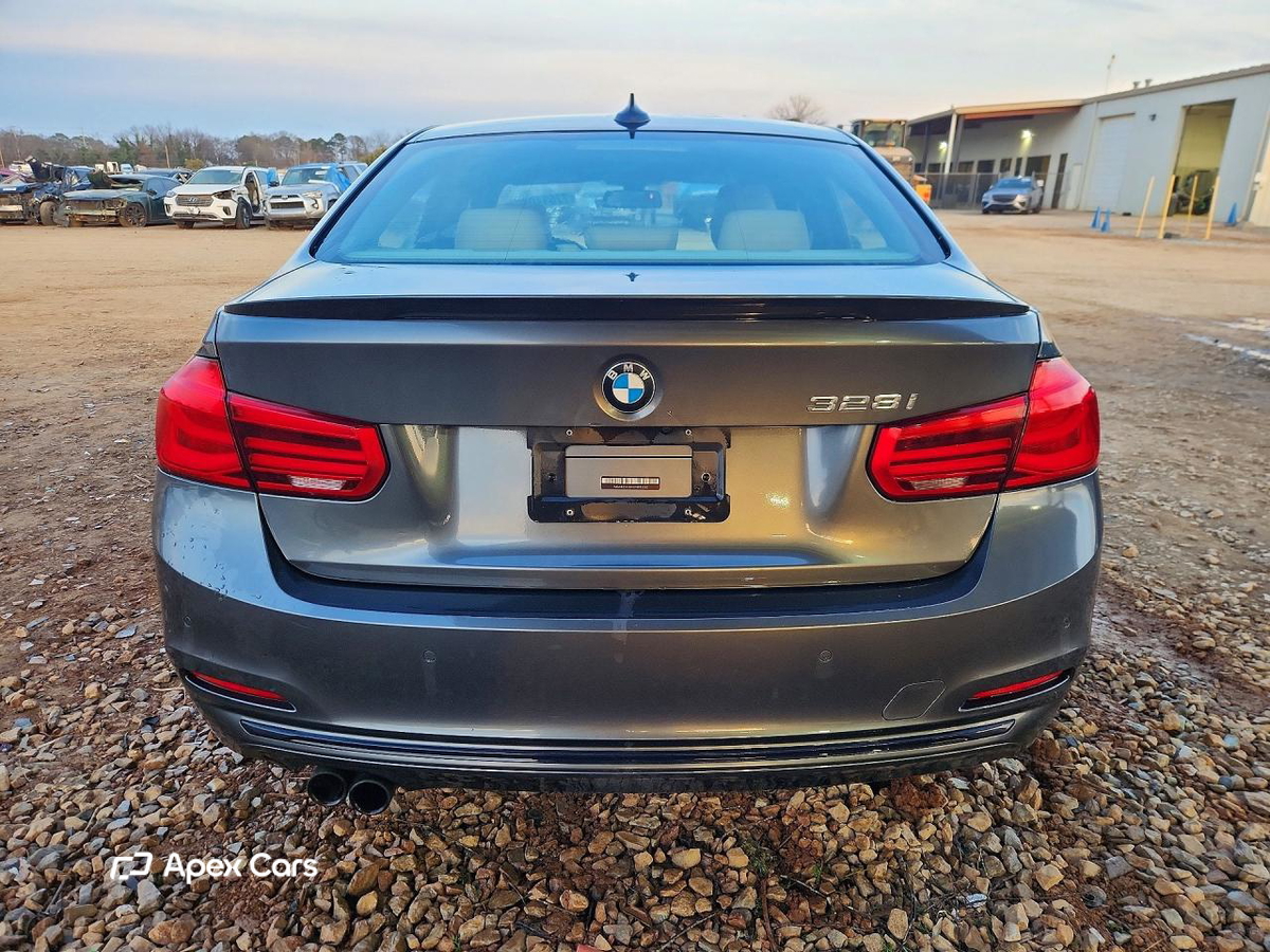 BMW Series 3 2016