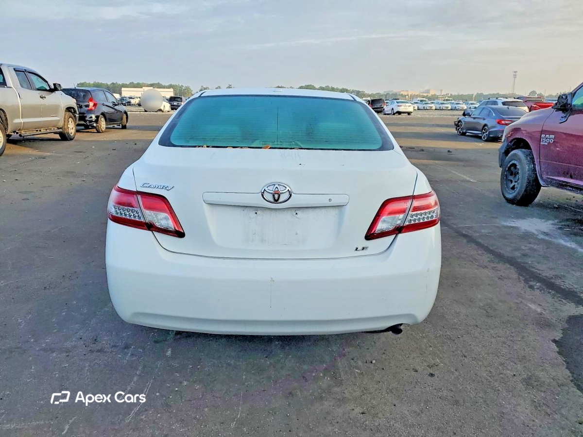 Toyota Camry 2011