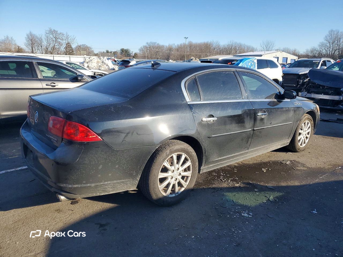 Buick Lucerne 2011