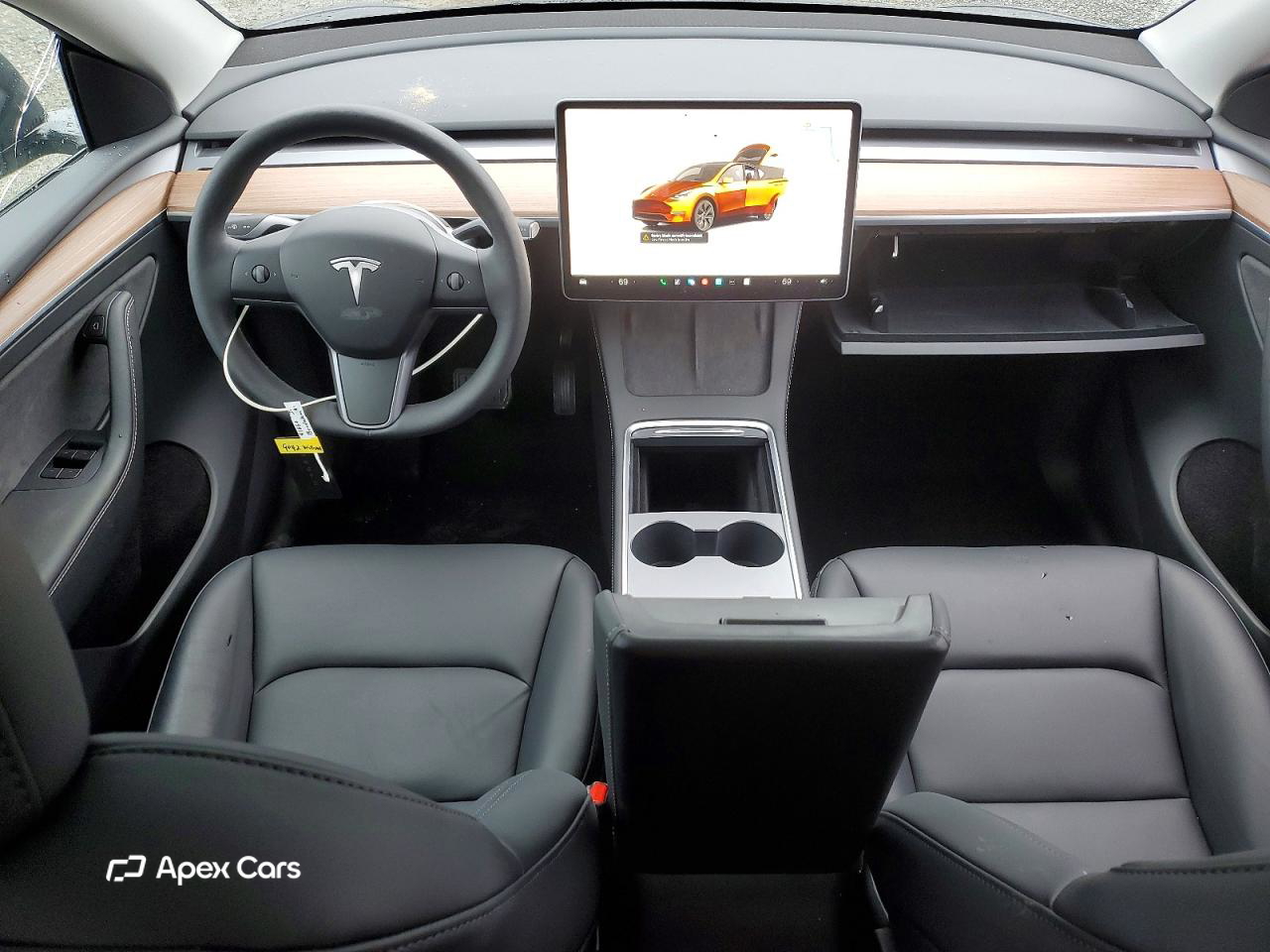 Tesla Model Y 2025
