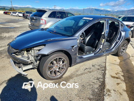 Tesla Model 3 2018 - Image 1 of 13