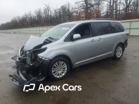 Toyota Sienna 2016 - Image 1 of 14