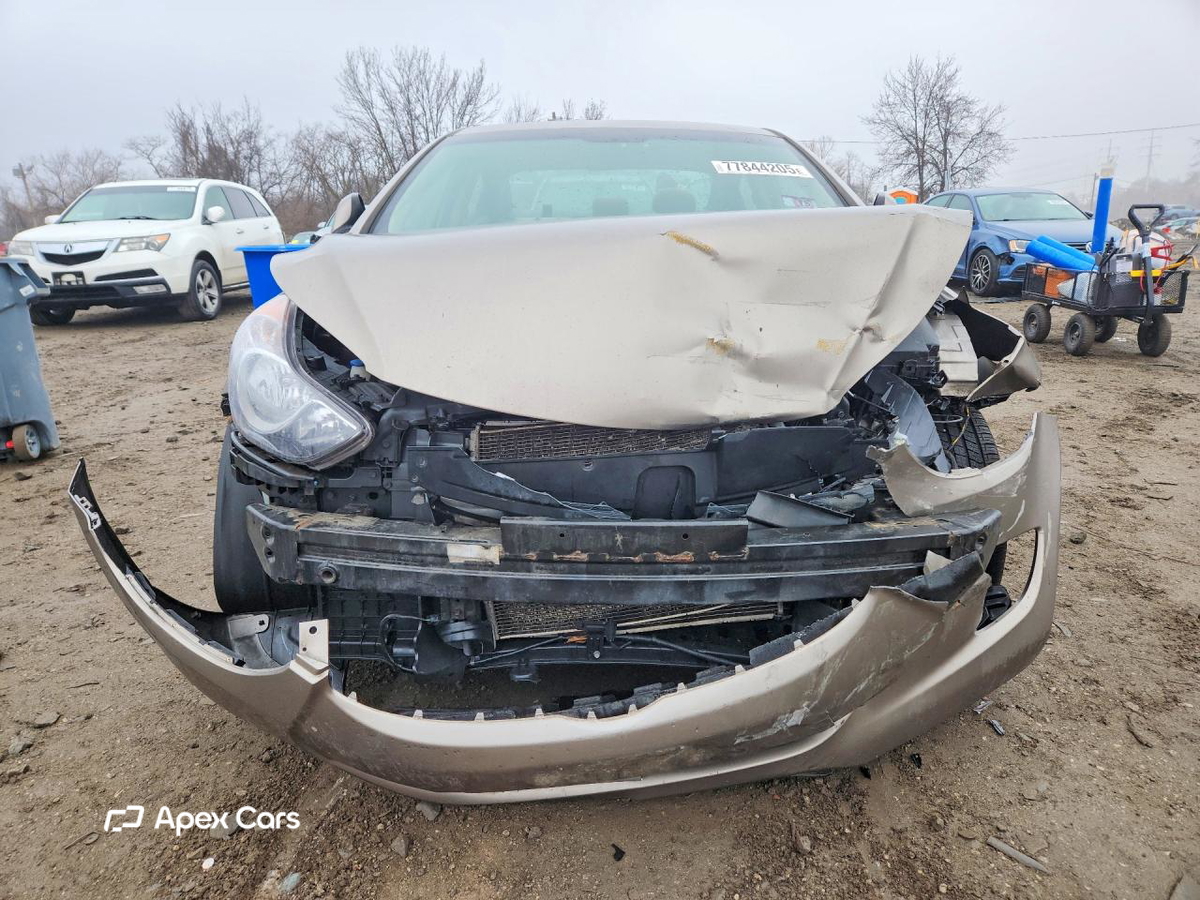 Hyundai Elantra 2013