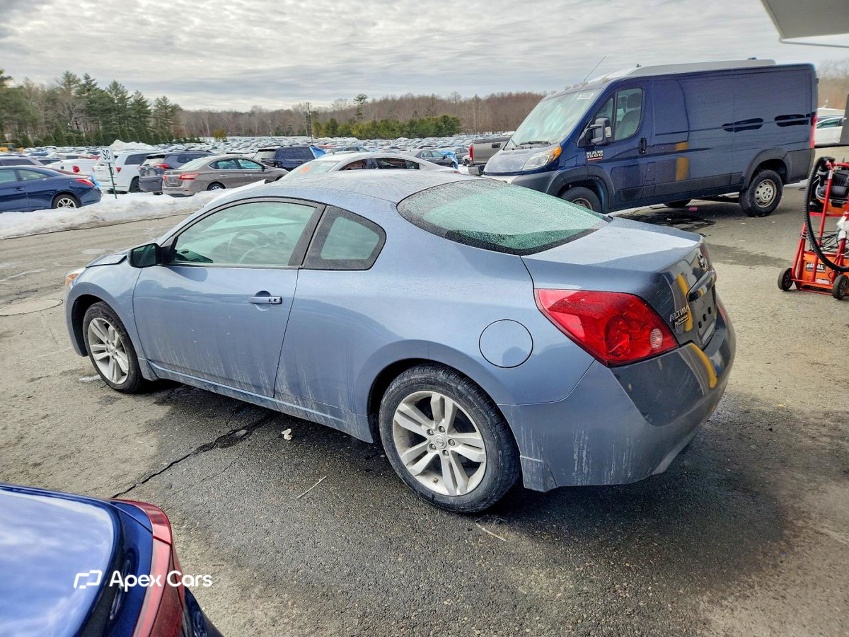 Nissan Altima 2012
