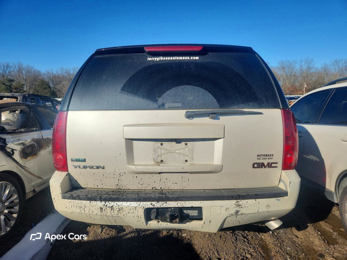 GMC Yukon 2011