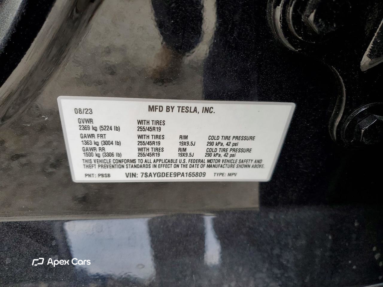 Tesla Model Y 2023