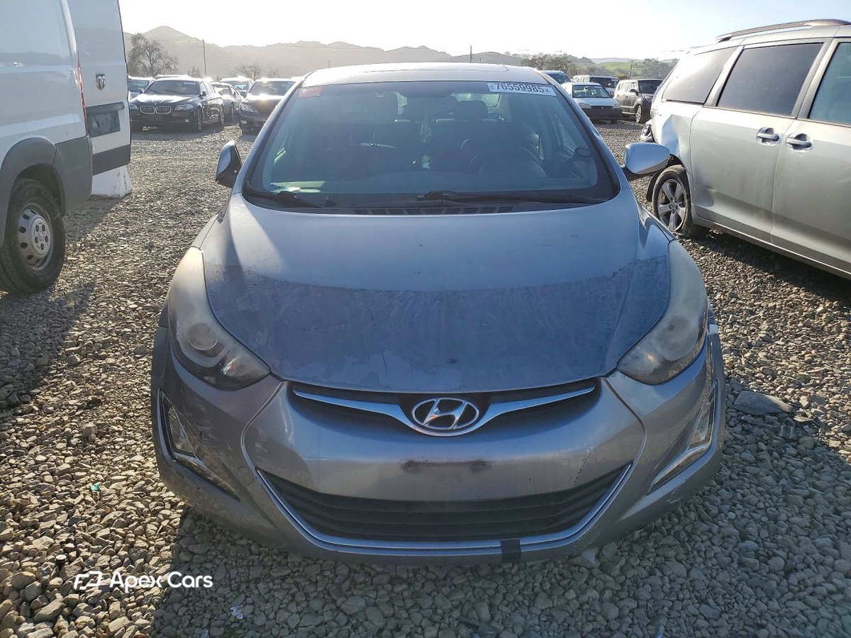 Hyundai Elantra 2015