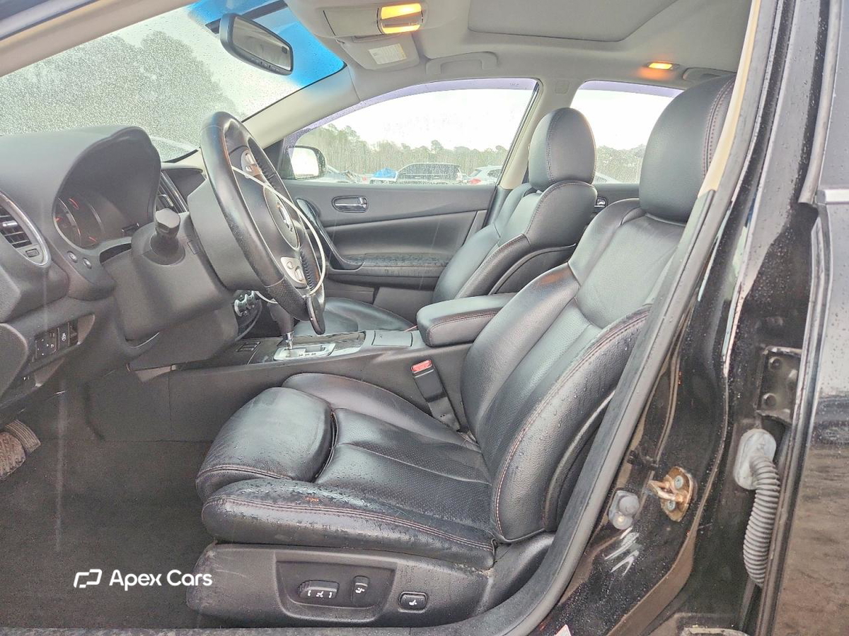 Nissan Maxima 2010