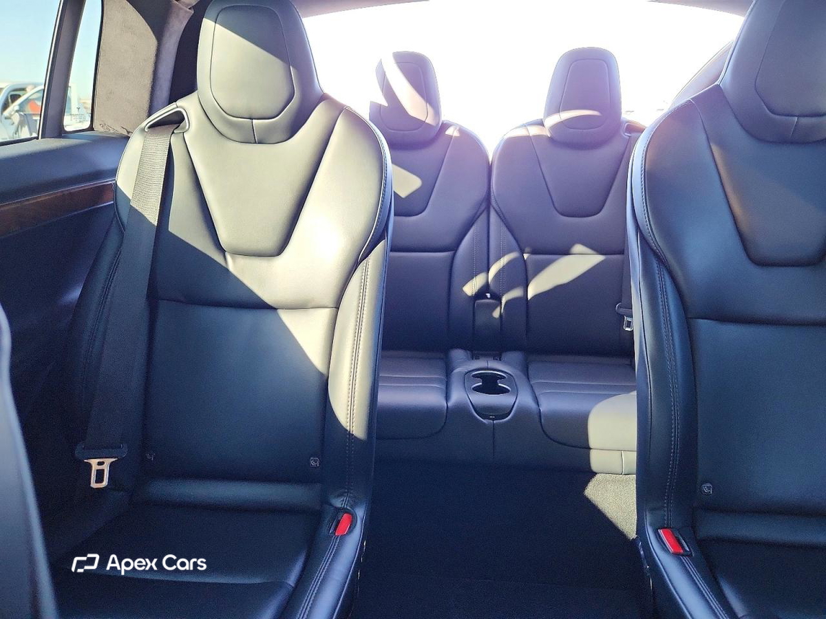 Tesla Model X 2020
