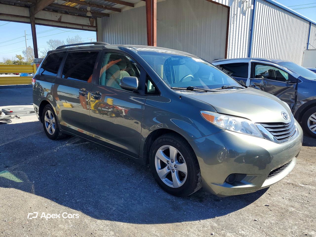 Toyota Sienna 2014