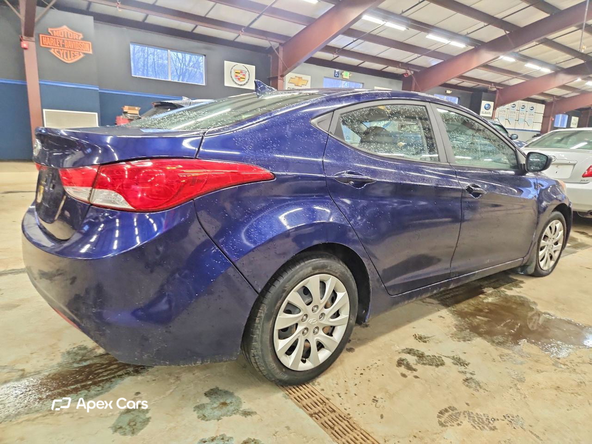 Hyundai Elantra 2011