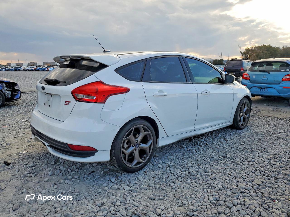 Ford Focus 2015