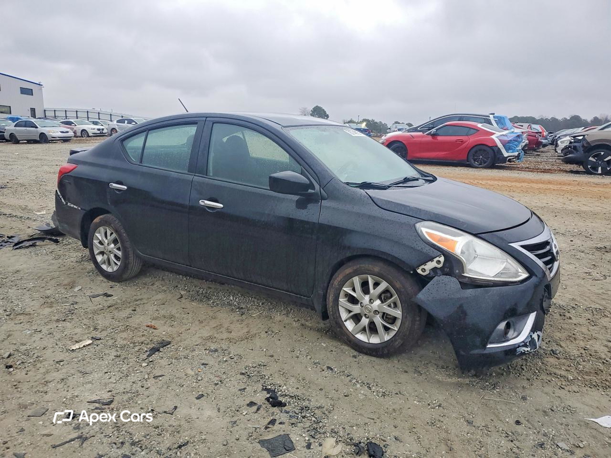 Nissan Versa 2017
