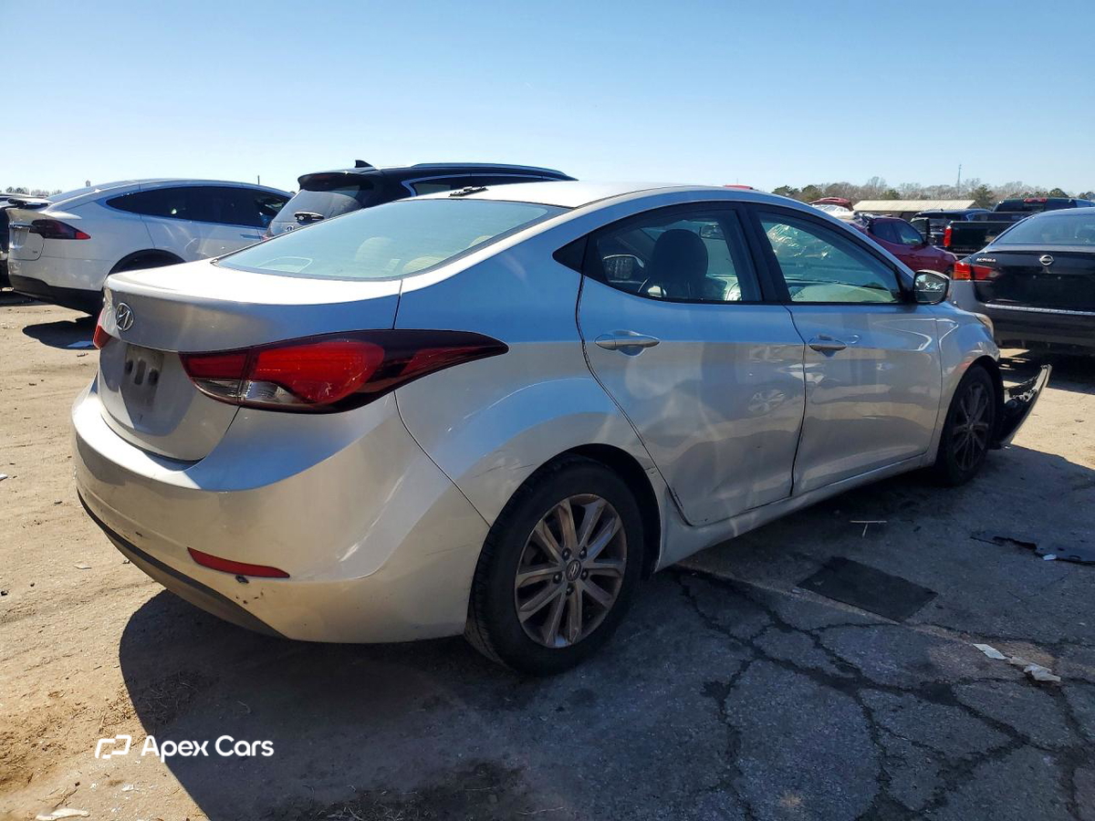 Hyundai Elantra 2016