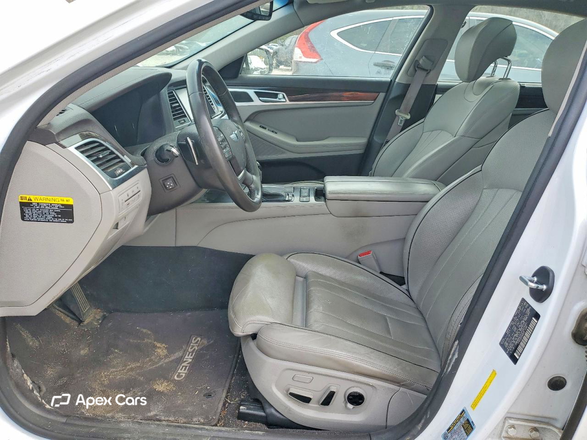 Hyundai Genesis 2015