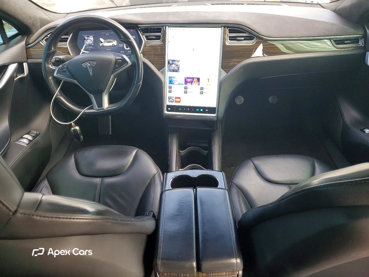 Tesla Model S 2014