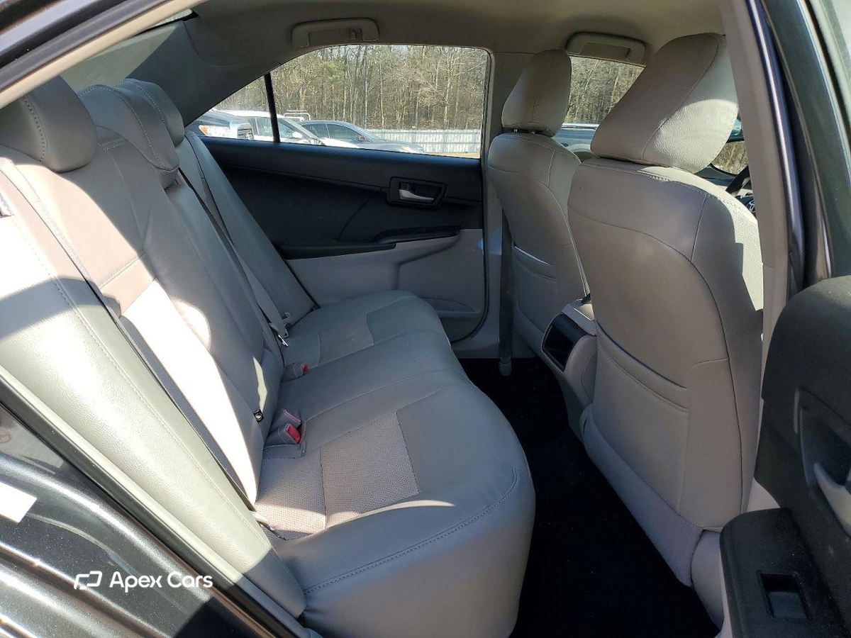 Toyota Camry 2012