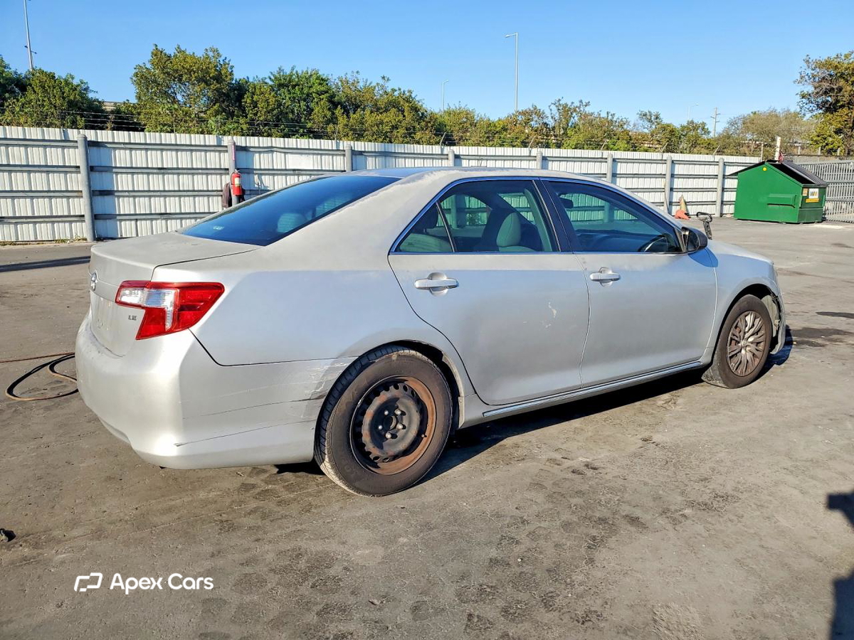 Toyota Camry 2012