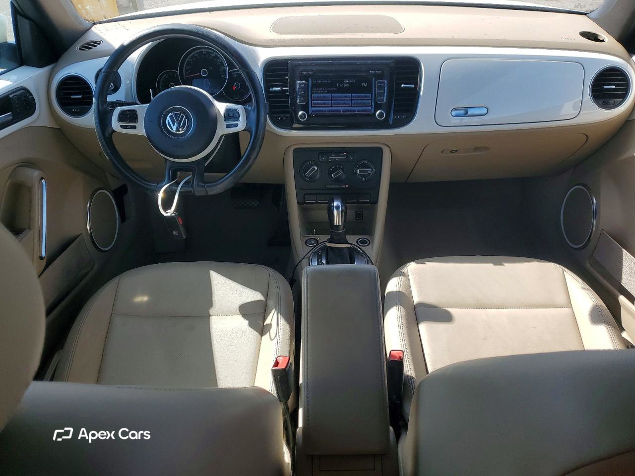 Volkswagen Beetle 2014