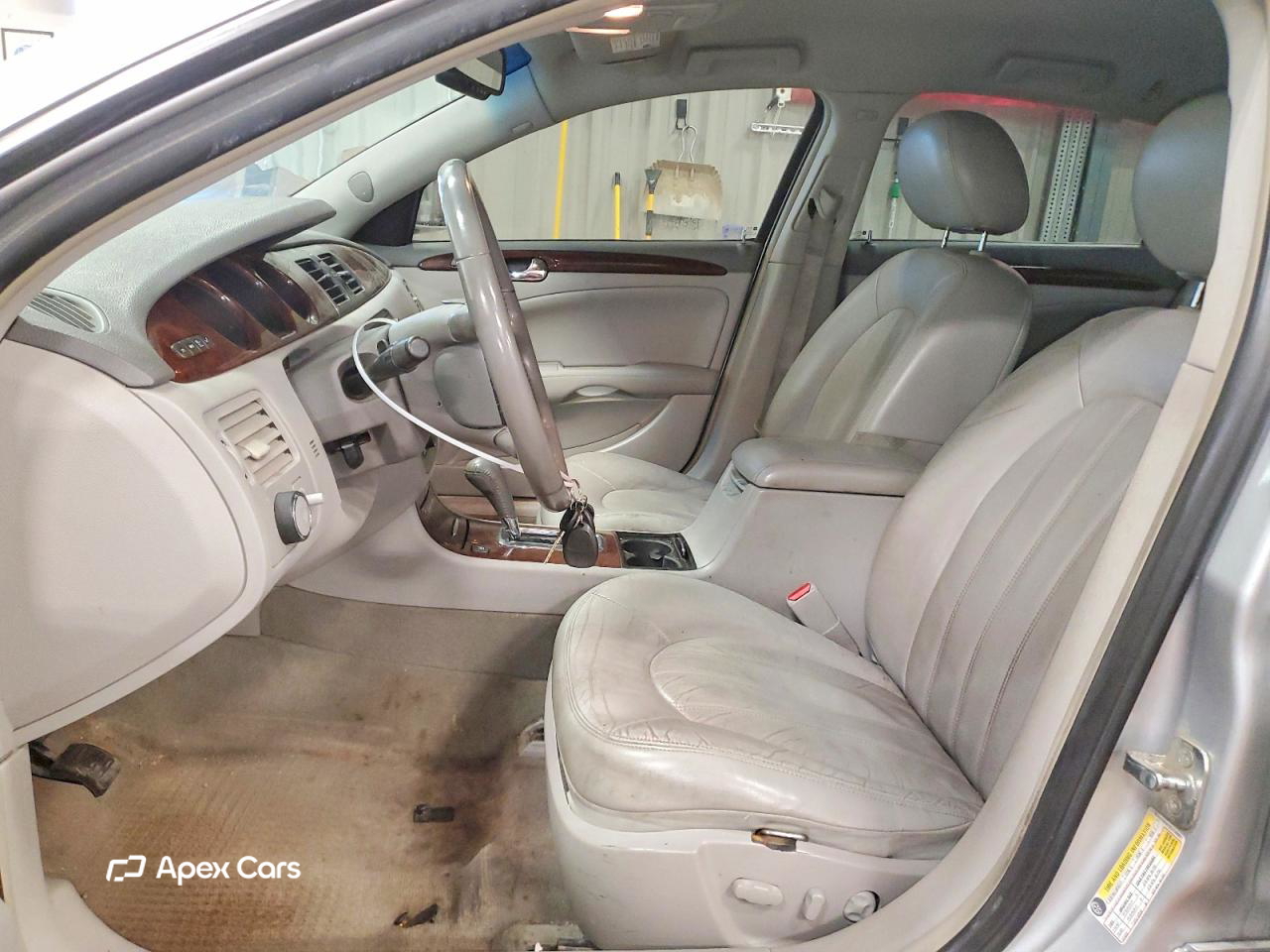 Buick Lucerne 2011