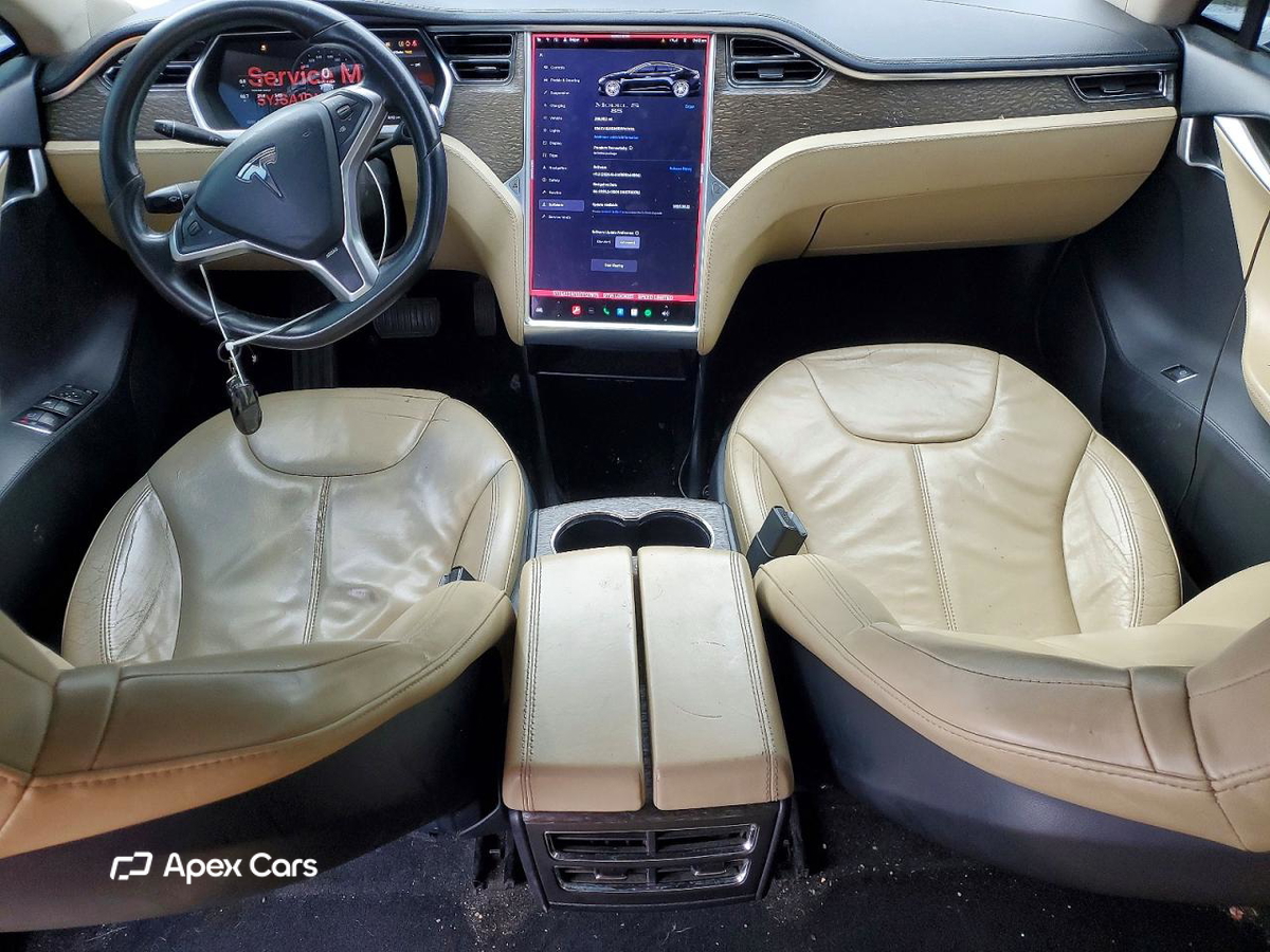Tesla Model S 2013