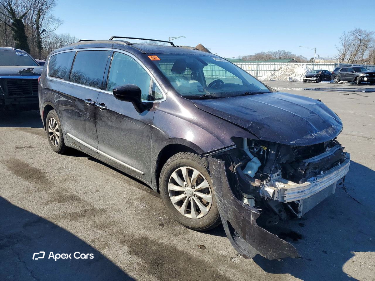 Chrysler Pacifica 2017