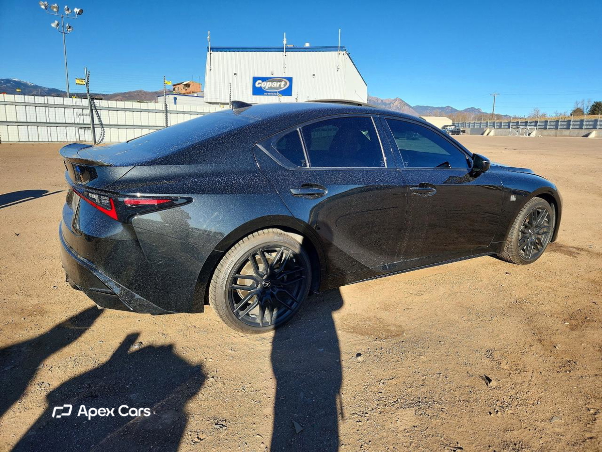 Lexus IS 2021