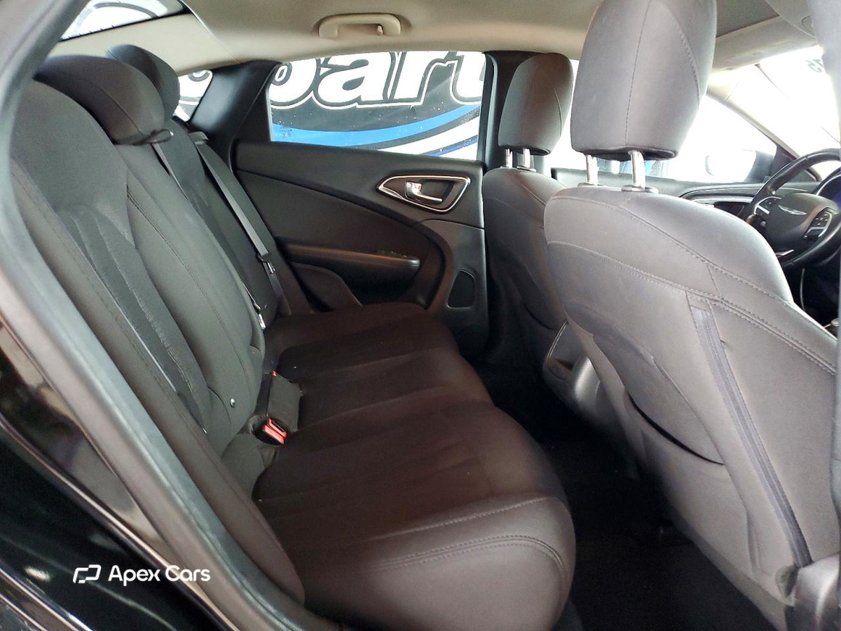 Chrysler 200 2016