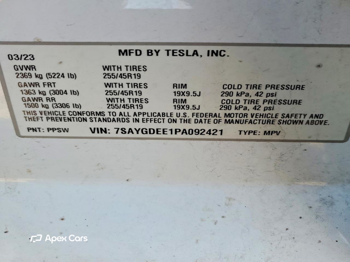 Tesla Model Y 2023