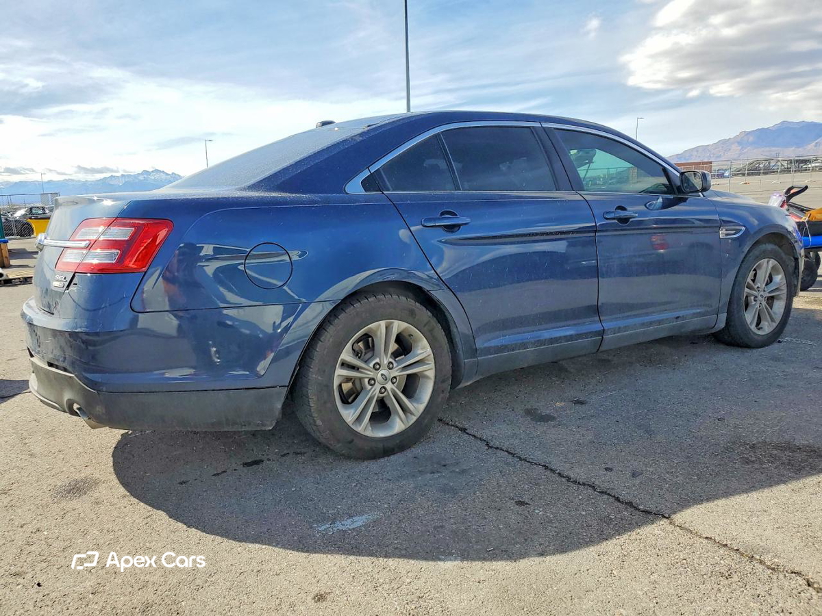 Ford Taurus 2016