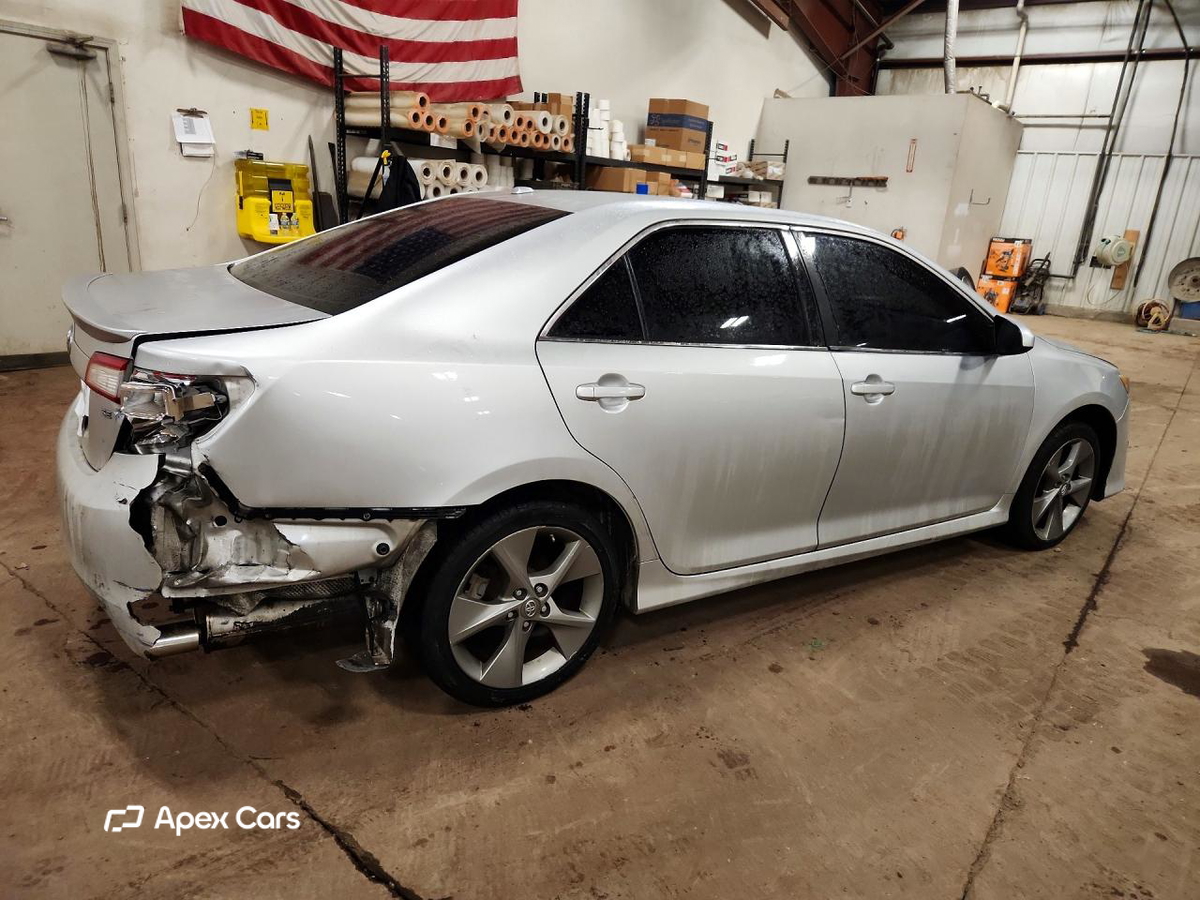 Toyota Camry 2012