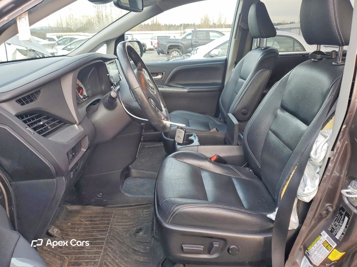 Toyota Sienna 2020
