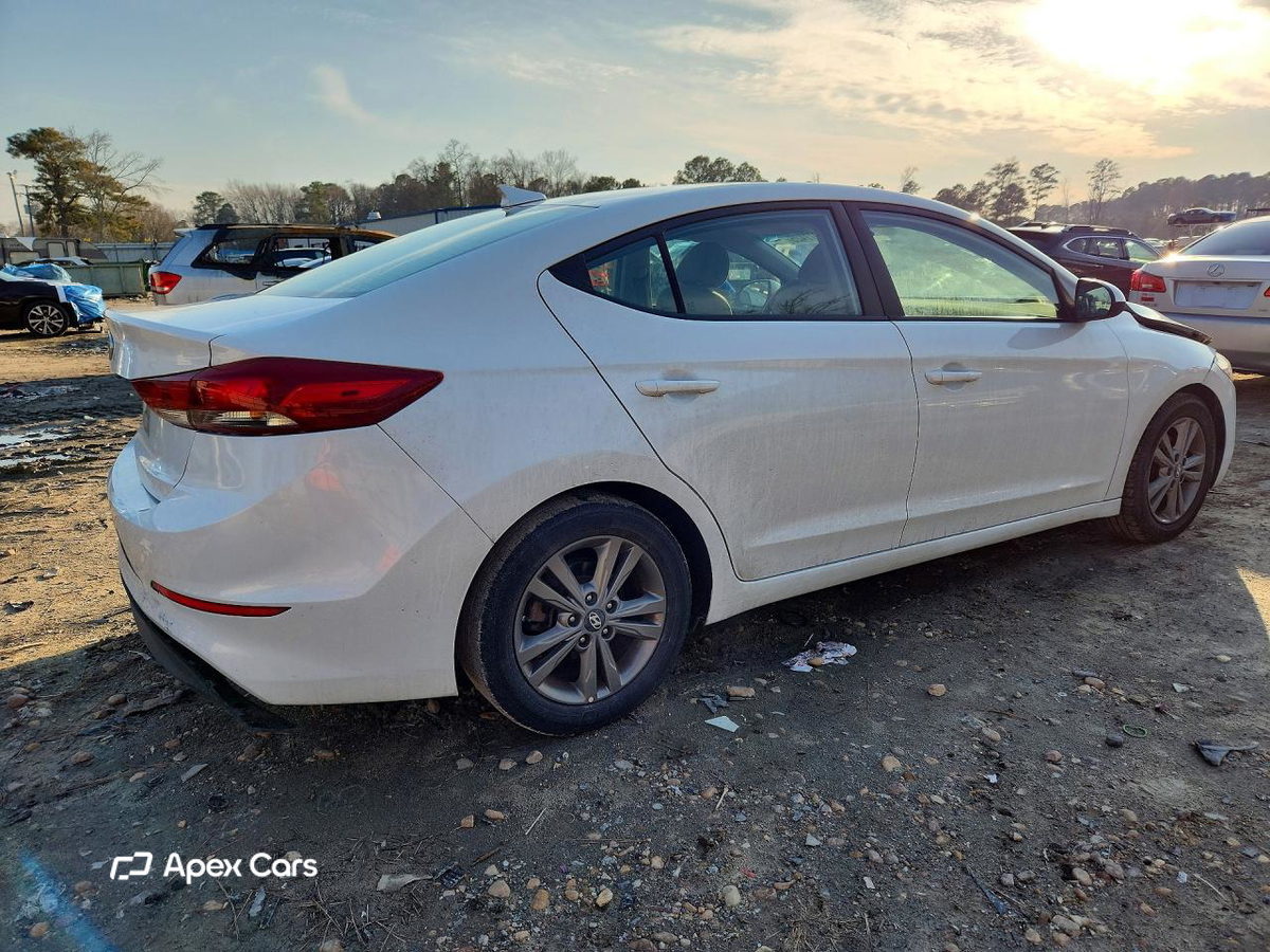 Hyundai Elantra 2018