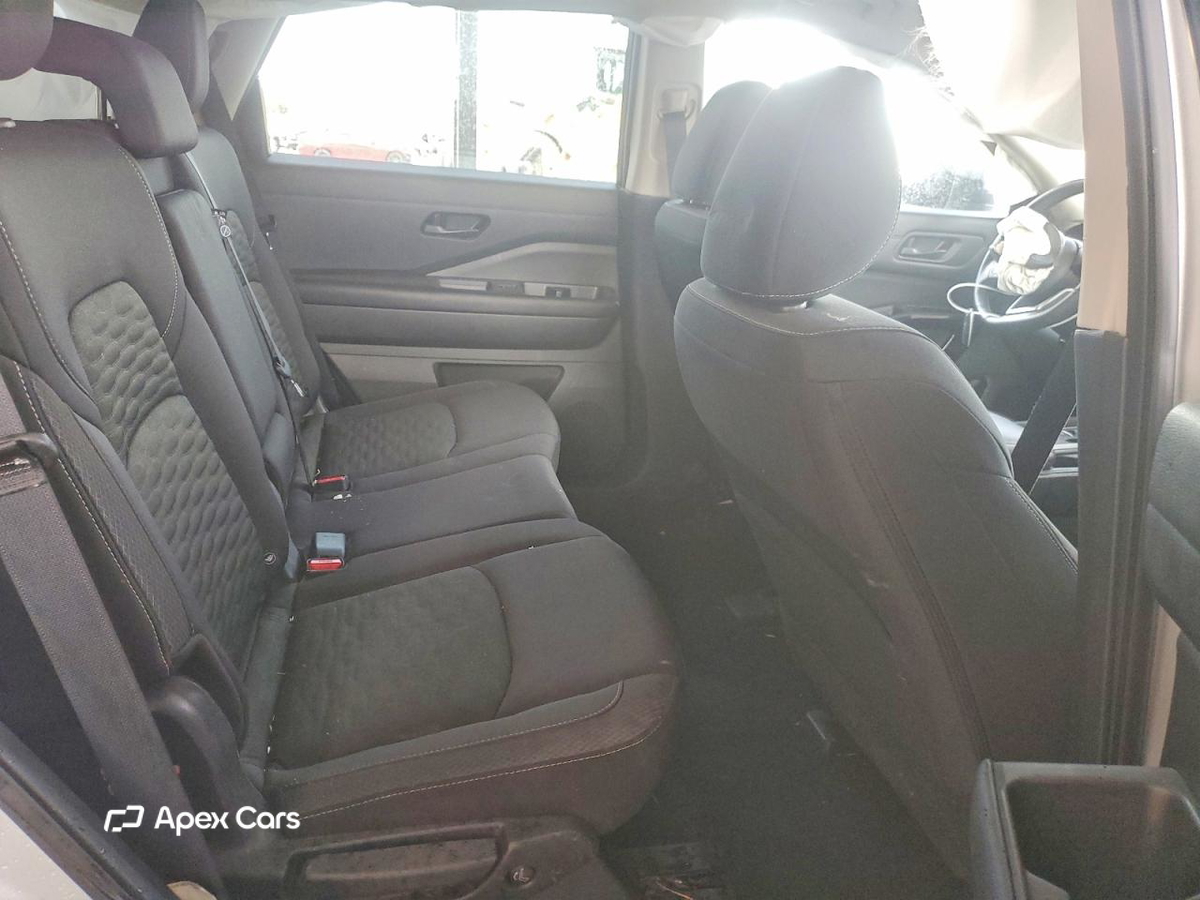 Nissan Pathfinder 2025