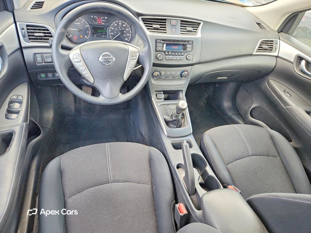 Nissan Sentra 2017