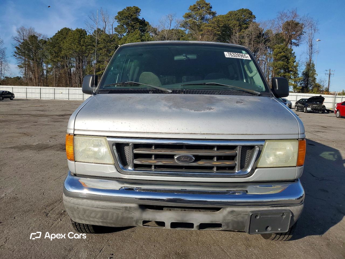 Ford Econoline 2004