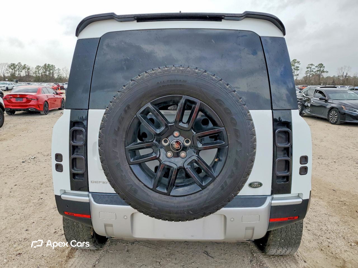 Land Rover Defender 2023