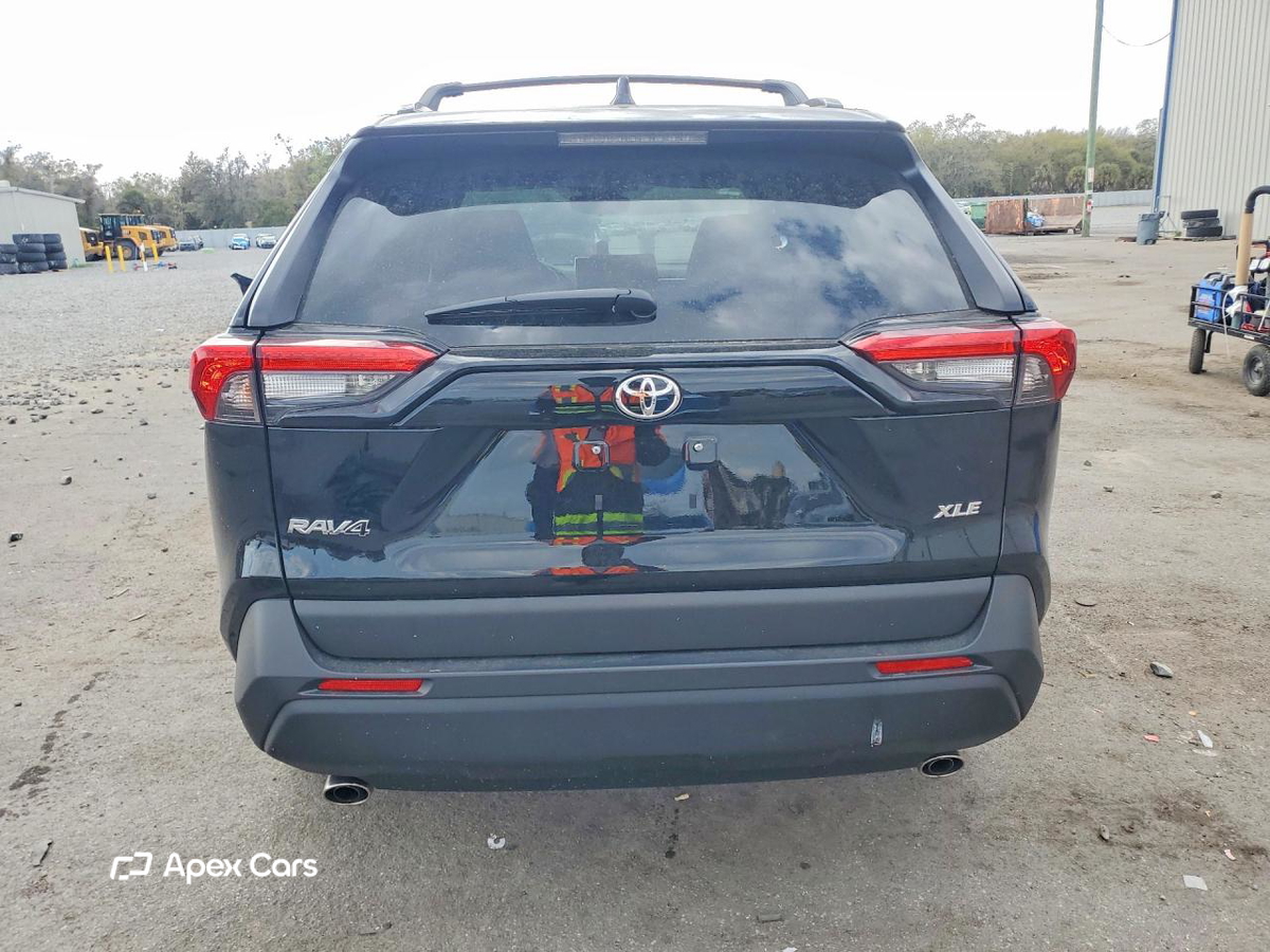 Toyota RAV 4 2025