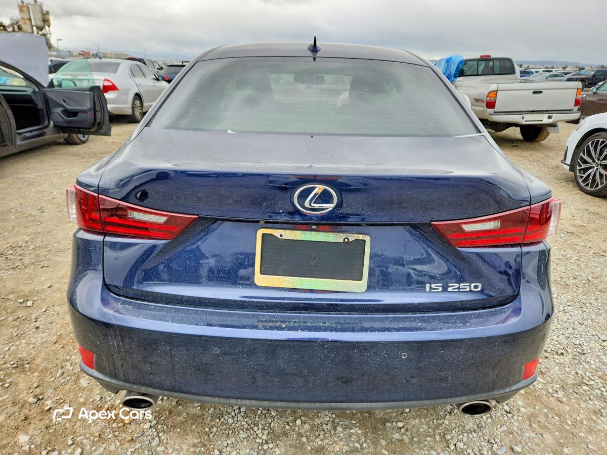 Lexus IS 2015