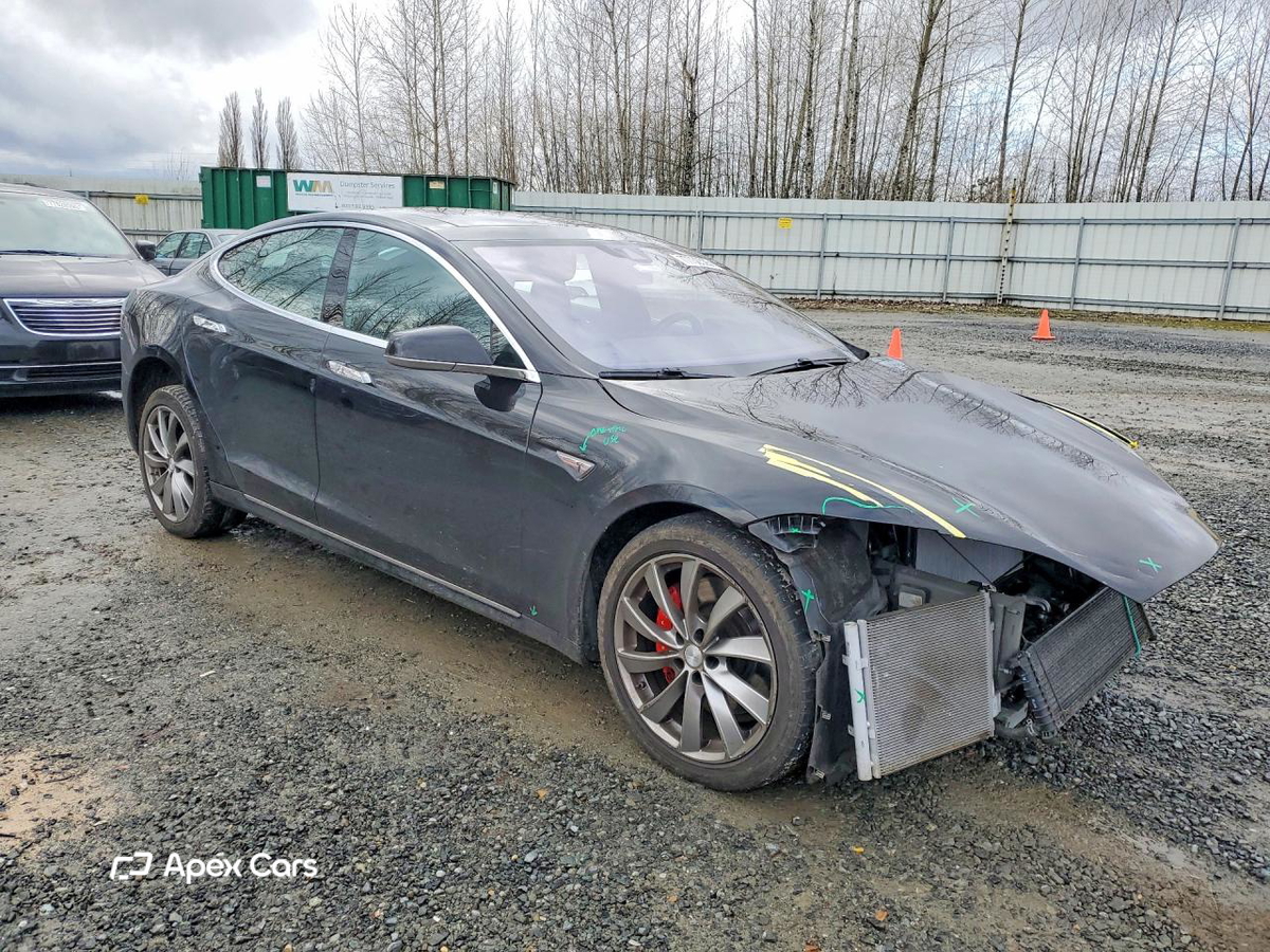 Tesla Model S 2016