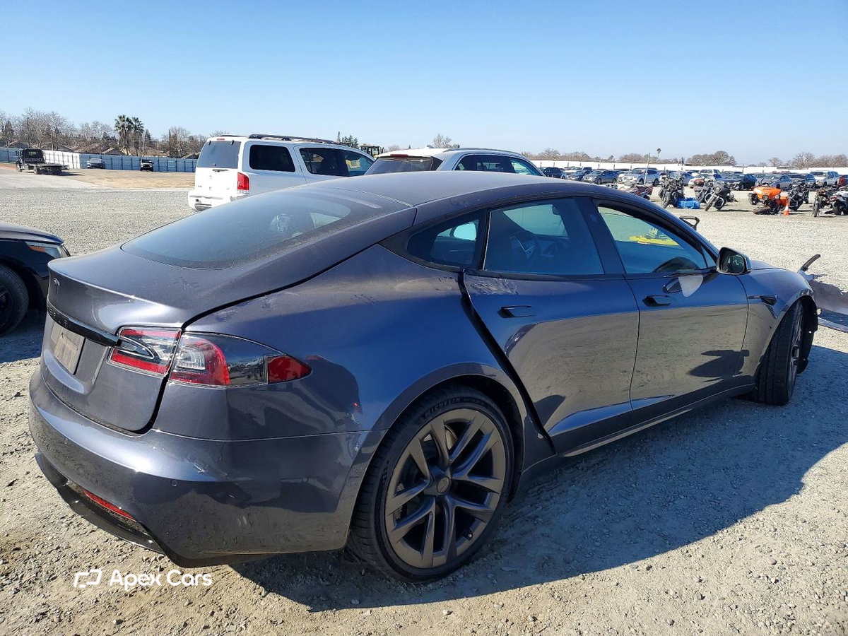 Tesla Model S 2021