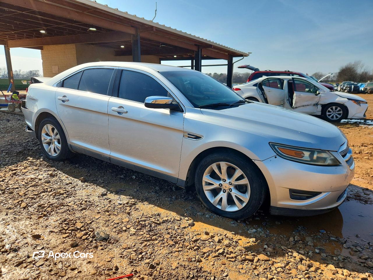 Ford Taurus 2011