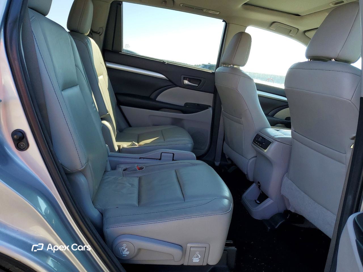 Toyota Highlander 2016
