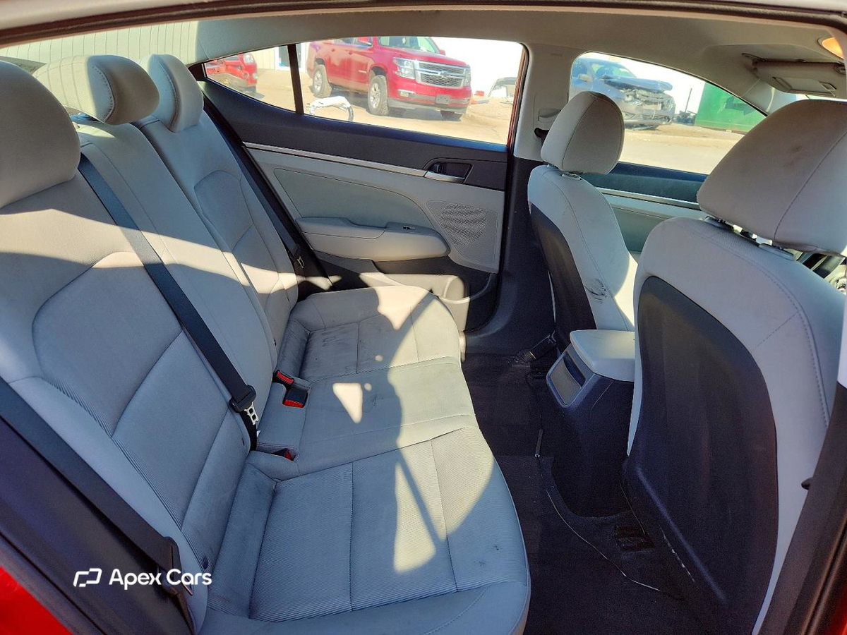 Hyundai Elantra 2018