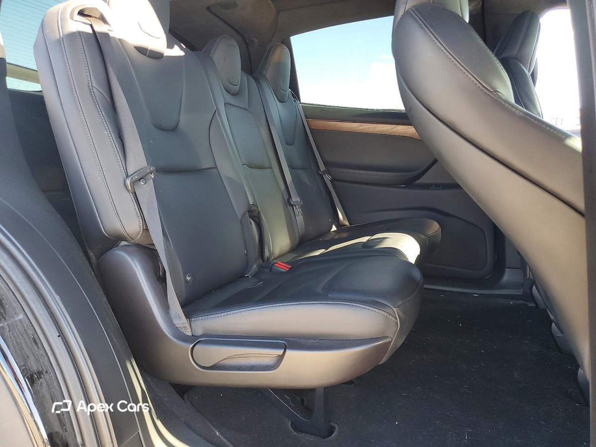 Tesla Model X 2020
