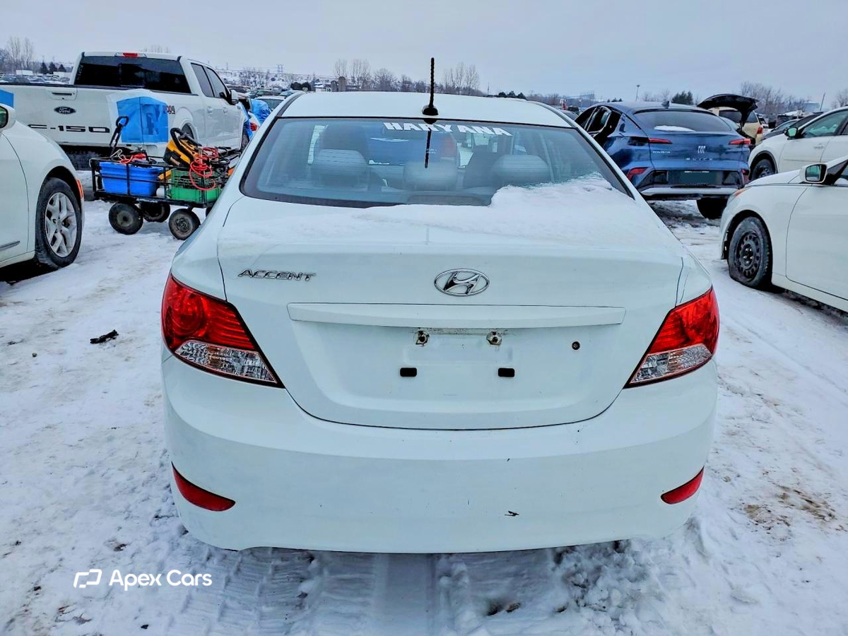 Hyundai Accent 2013